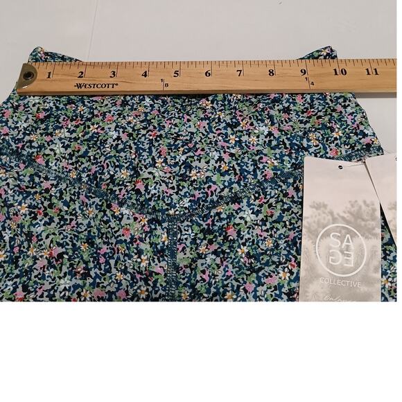 Sage Collective Set Sport Bra And Biker Short Floral Blue Static Ditsy XSmall‎ - Picture 7 of 13